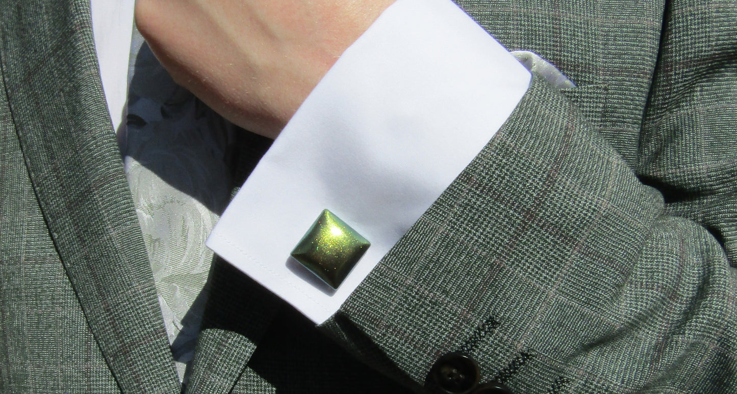 Gold coloured colour-shift square cufflinks
